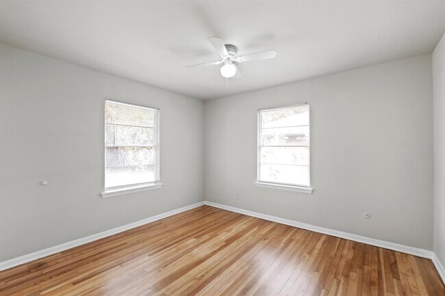 Building Photo - 8726 Varner Rd