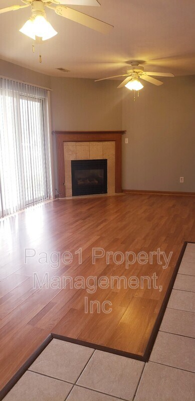 Building Photo - 1028 Minns Dr