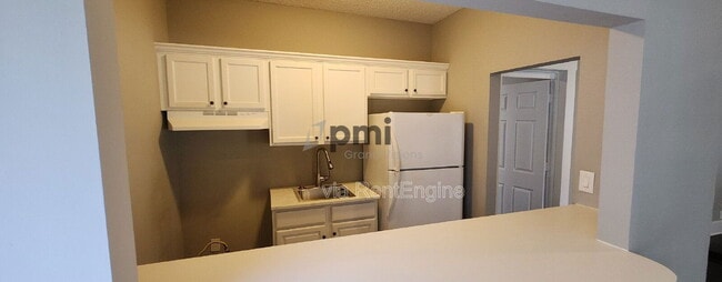 Foto del edificio - 631 W William St