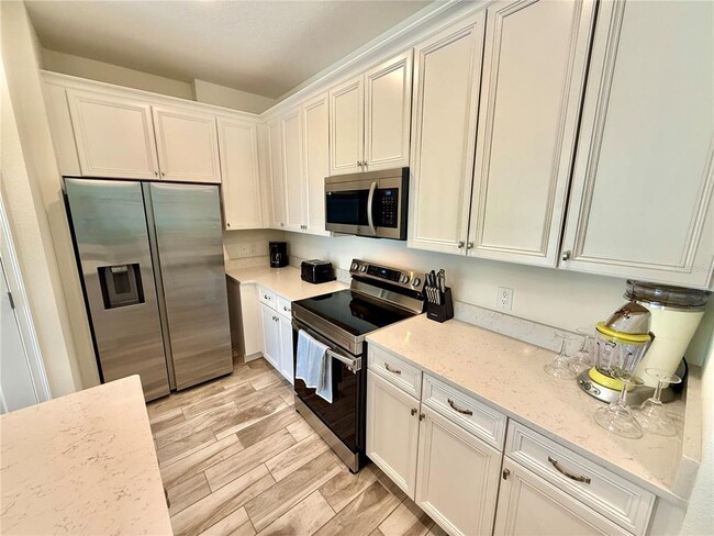 Building Photo - 2906 Castaway Ln