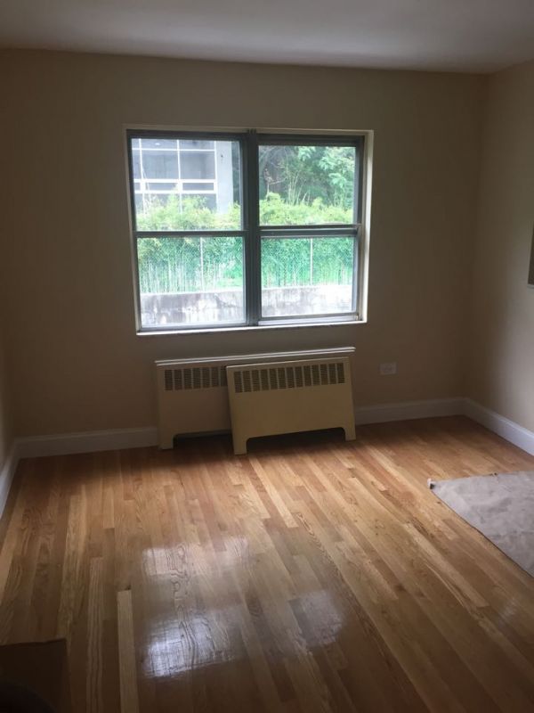 Building Photo - 5420 Valles Ave