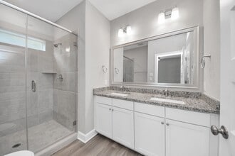 Building Photo - 5300 Berkeley Knl Cir