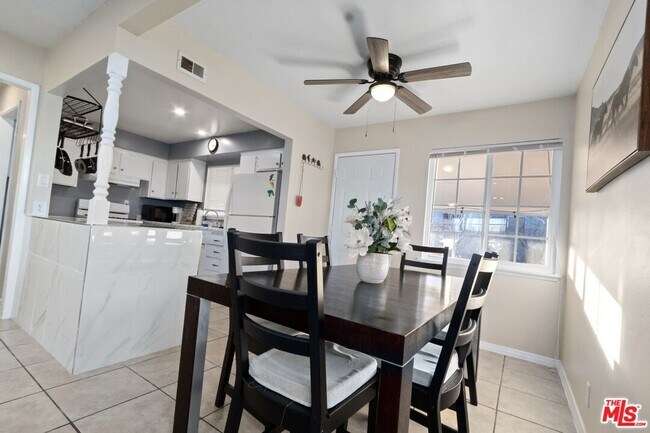 Foto del edificio - 38457 Sumac Ave