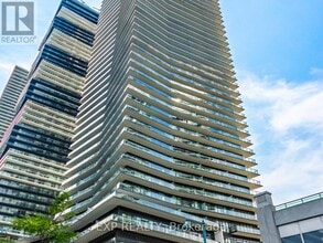 Building Photo - 38-538 Annie Craig Dr