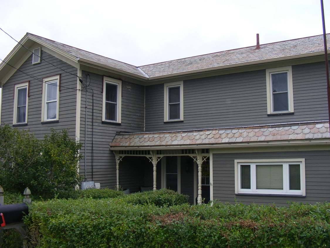 Primary Photo - 13974 N Wayland Rd