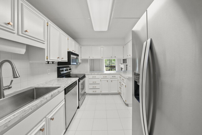 Building Photo - 1200 Tarpon Woods Blvd