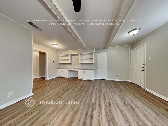 Foto del edificio - 1605 Comanche Trail