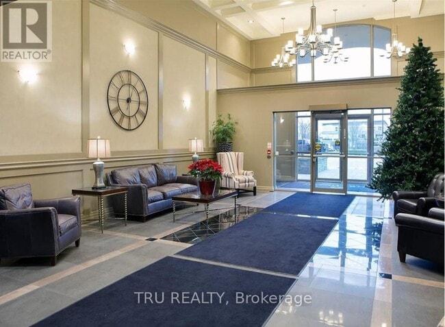 Building Photo - 1030 Coronation Dr