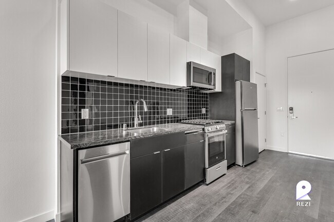 Building Photo - 1530 Cassil Pl