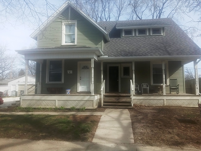 View of building entrance from street - 410 W Columbia Ave