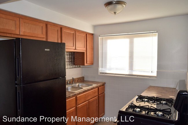 Foto del edificio - 4323-4334 Oakwood Ave