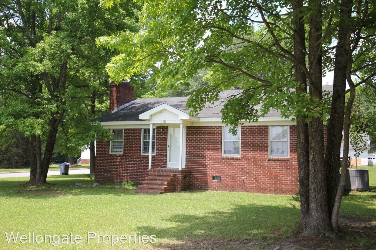 Primary Photo - 416 Colon Dr