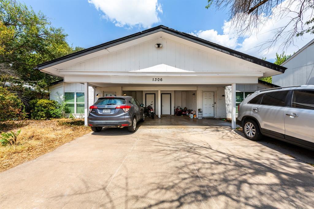 Primary Photo - 1306 Colony Creek Dr