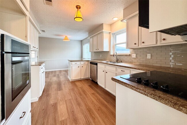 Foto del edificio - 13603 Woodchester Dr