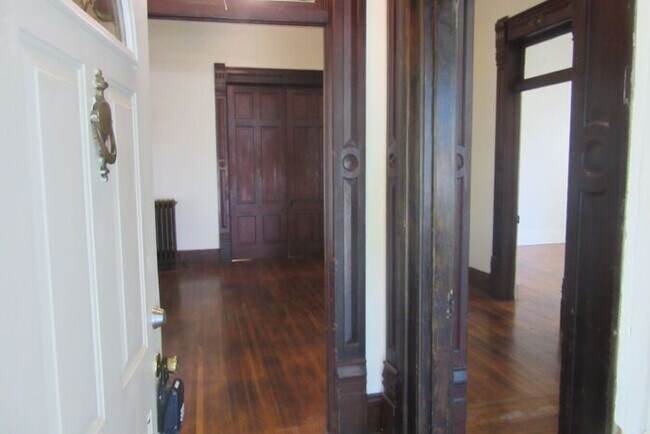 Foto del edificio - 2 Bedroom House with a Bonus Room