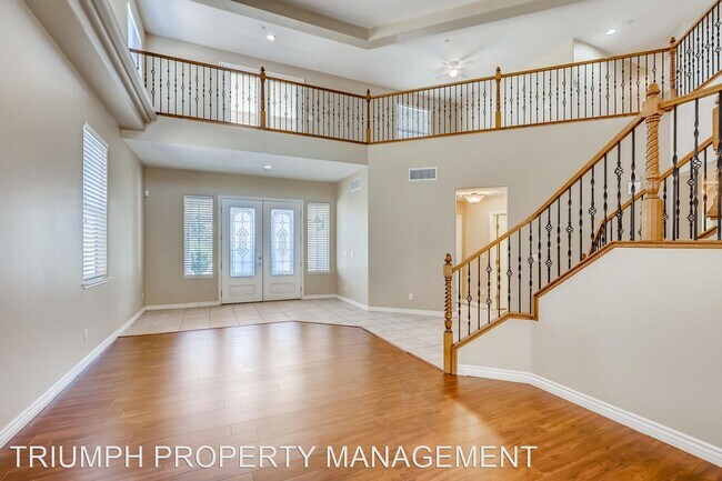 Building Photo - 5 br, 3 bath House - 7029 Villada St.