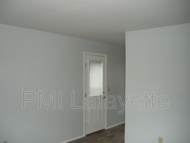 Building Photo - 1500 Fairfax Dr