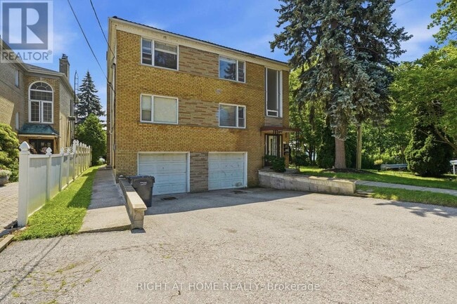 Building Photo - 3 Carlis Pl