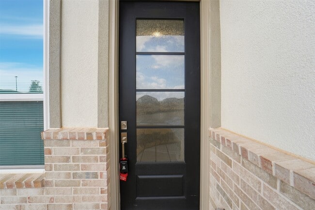 Building Photo - 31927 Rich Mdw Ct