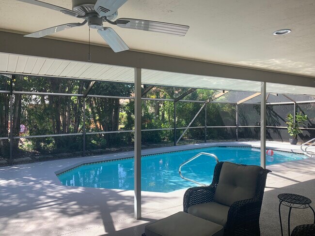 Foto del edificio - 4678 Pine Harrier Dr