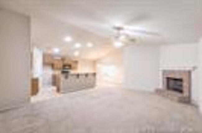 Foto del edificio - Well maintained home in a great location w...