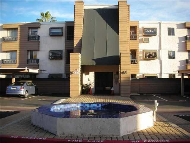 Foto del edificio - 3142 Midway Dr