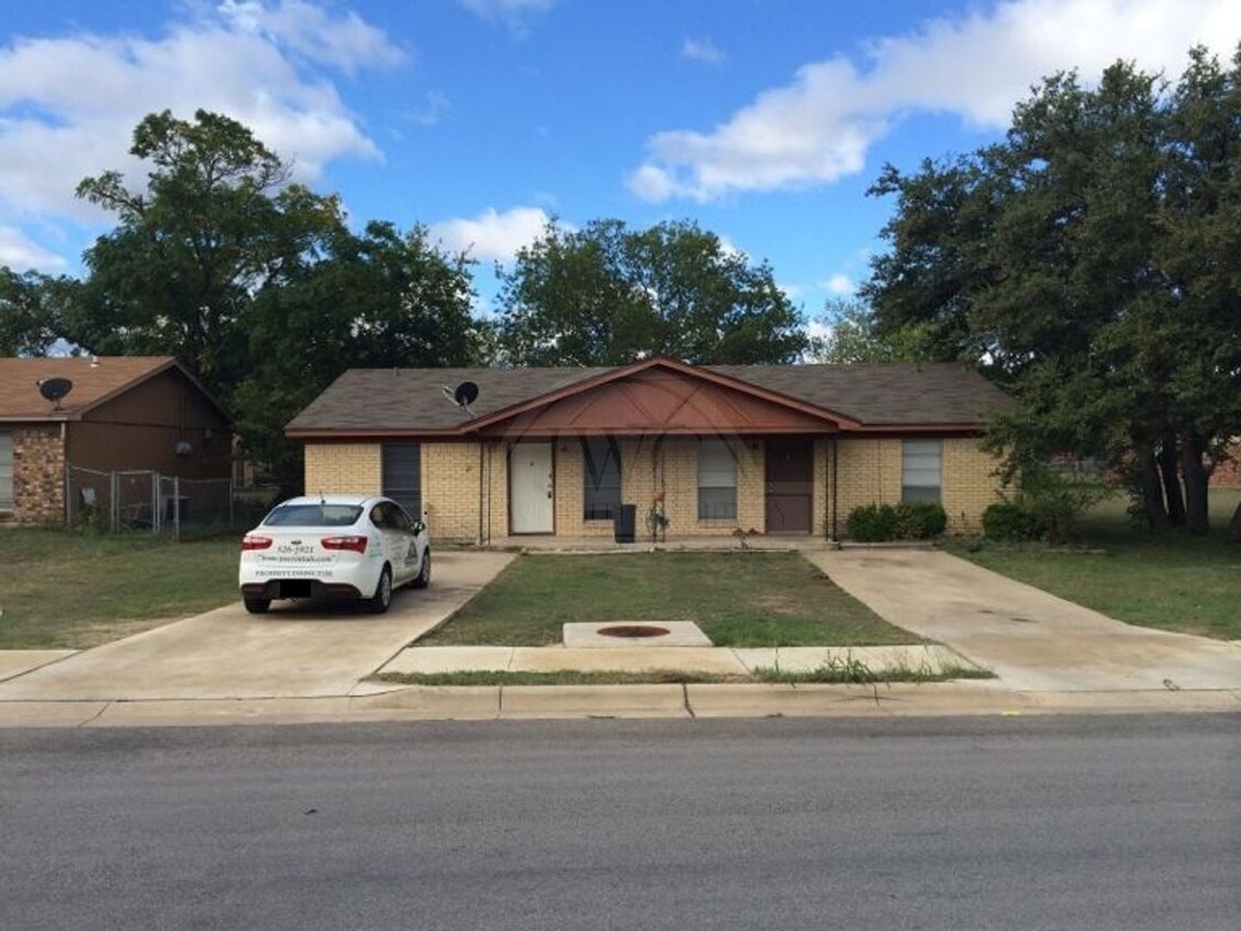 Foto principal - 1504 Indian Trail, Harker Heights