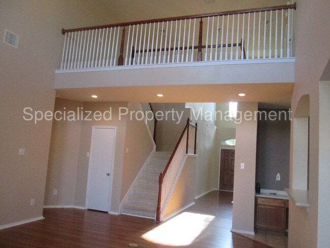 Building Photo - 9049 Weller Ln