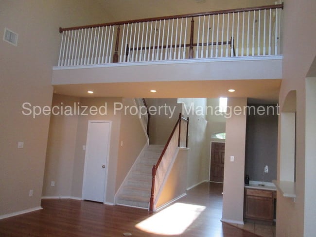 Foto del edificio - 9049 Weller Ln