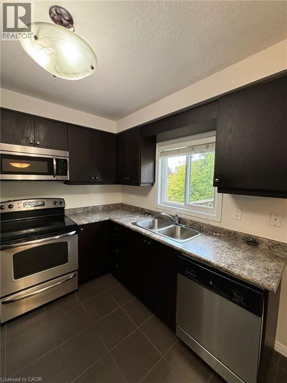 Building Photo - 750 Lawrence St