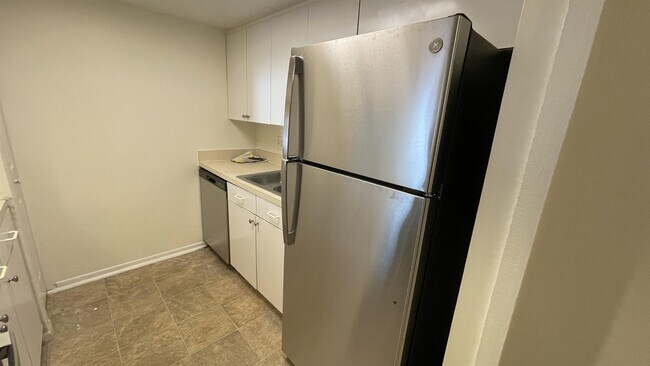 Foto del edificio - 7668 Forest City Rd