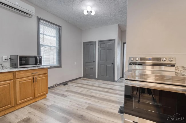 Building Photo - 4524 Innes Ave