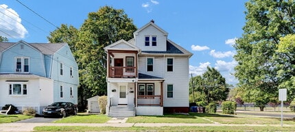 Building Photo - 70 Cottage Pl