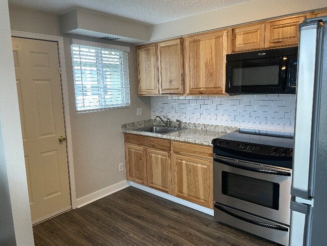 Foto del edificio - 722 S Kcid Rd