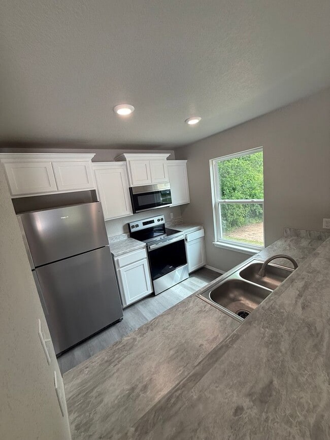 Foto del edificio - 1801 Wirsing Ave