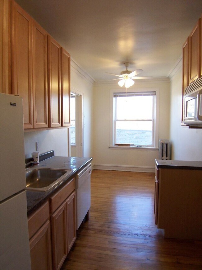 Foto del edificio - 4803 N Fairfield Ave