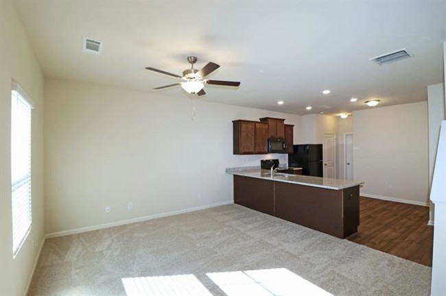 Foto del edificio - 4003 Avalon Rd SW