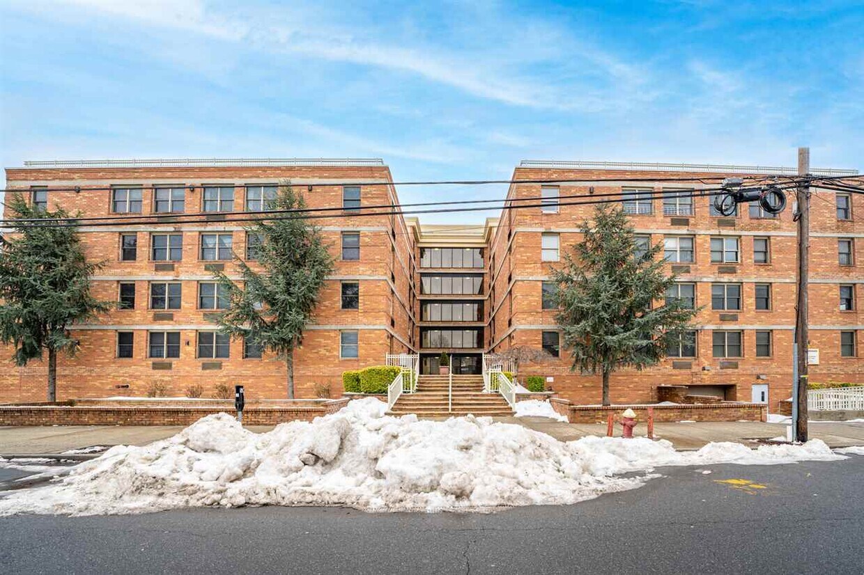 Foto principal - 22-34 W 25th St