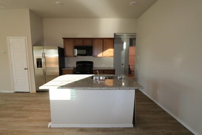 Building Photo - 21423 Bluebonnet Cove Ct