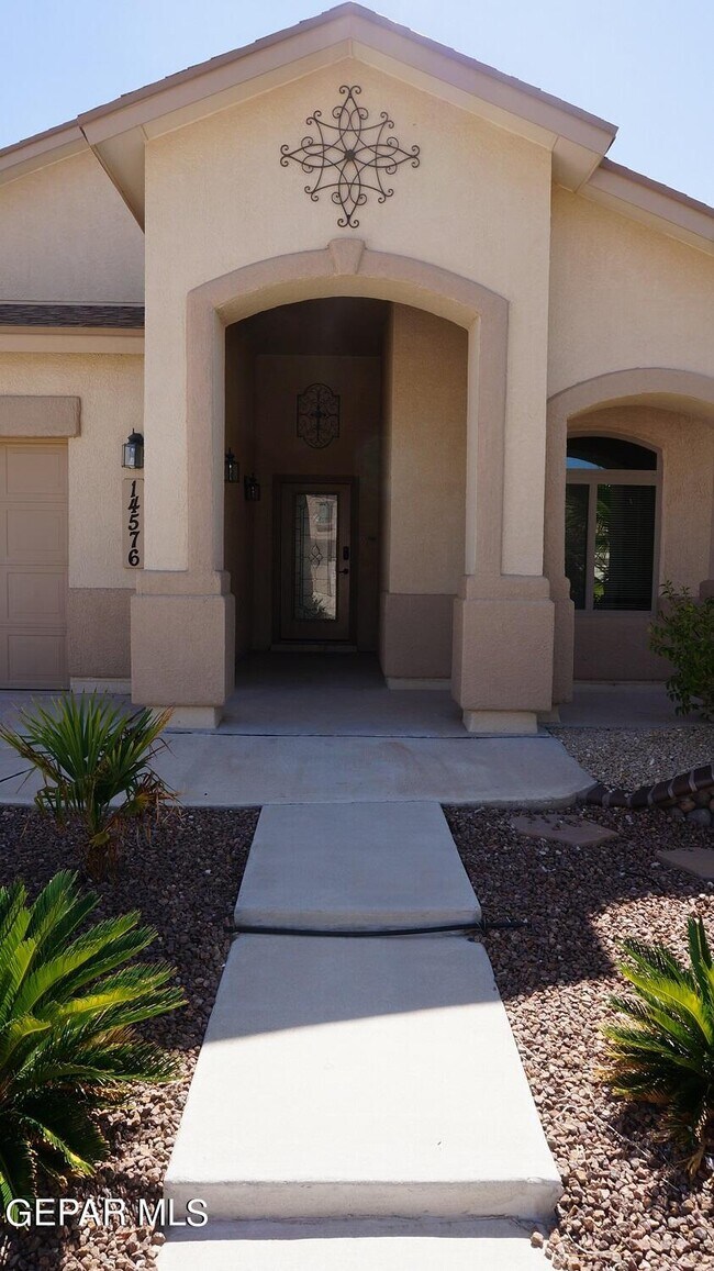 Building Photo - 14576 Ava Leigh