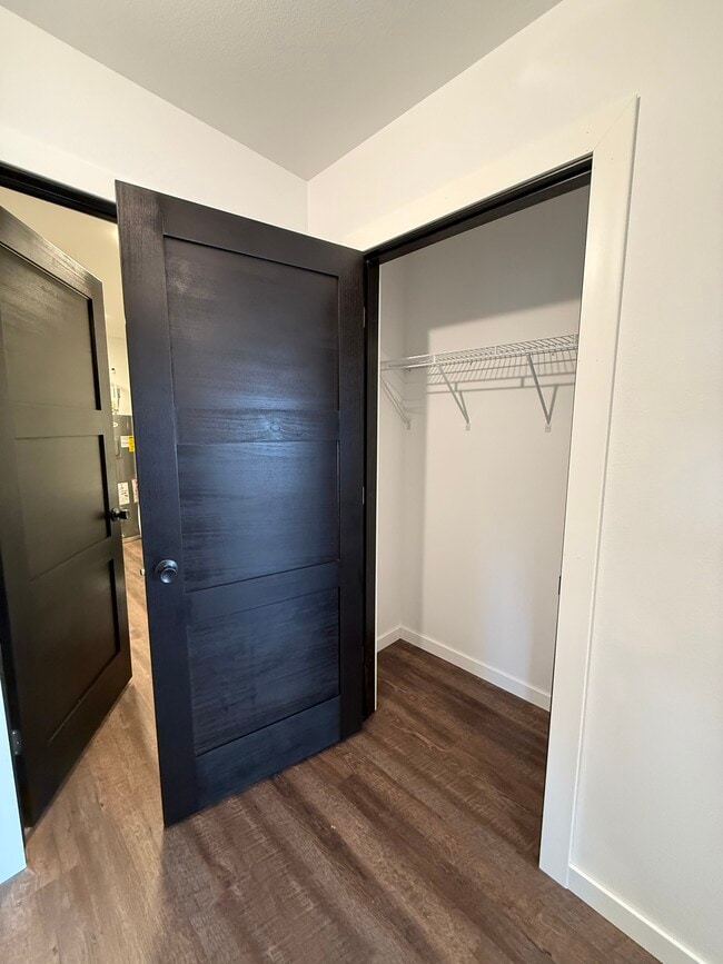 Building Photo - 5469 164th St