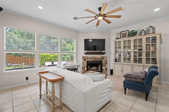 Building Photo - 15106 S Flamingo Dr