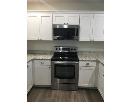 Building Photo - 2 bedroom in North Andover MA 01845