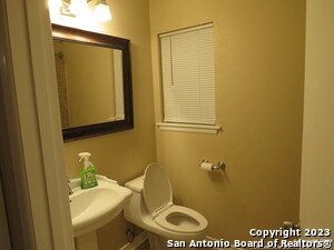 Foto del edificio - 331 Trafalgar Rd
