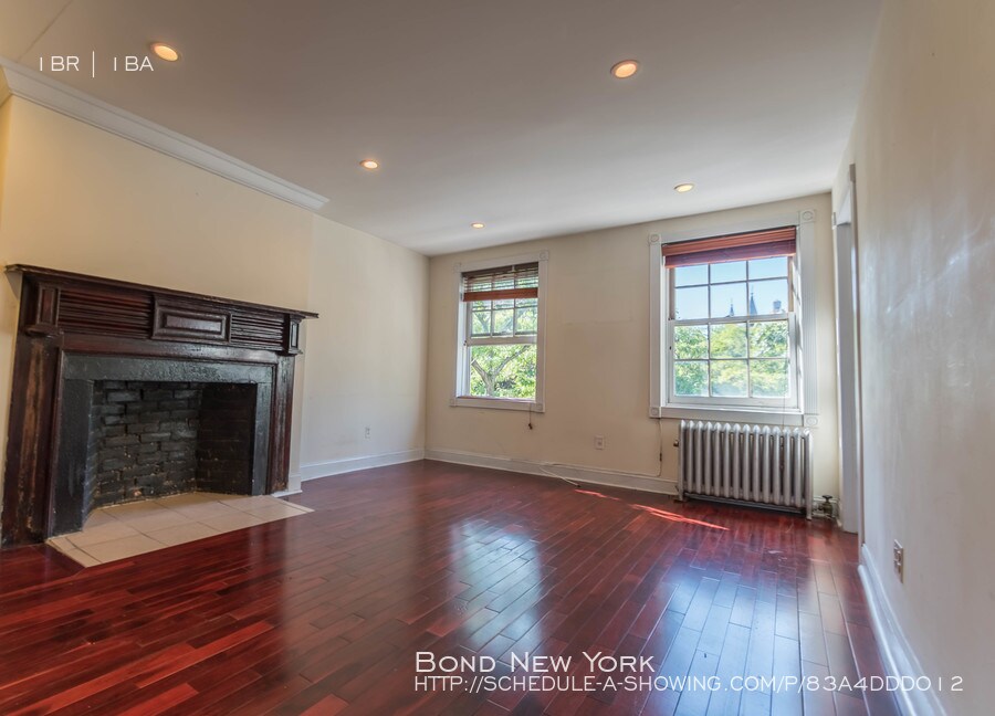 Primary Photo - 496 Hudson St