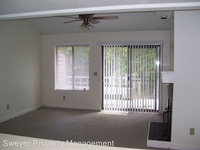 Building Photo - 225 St. Luke Court