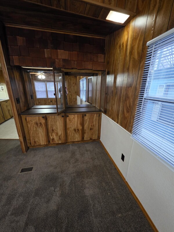 Foto del edificio - 4749 Marshall Ct