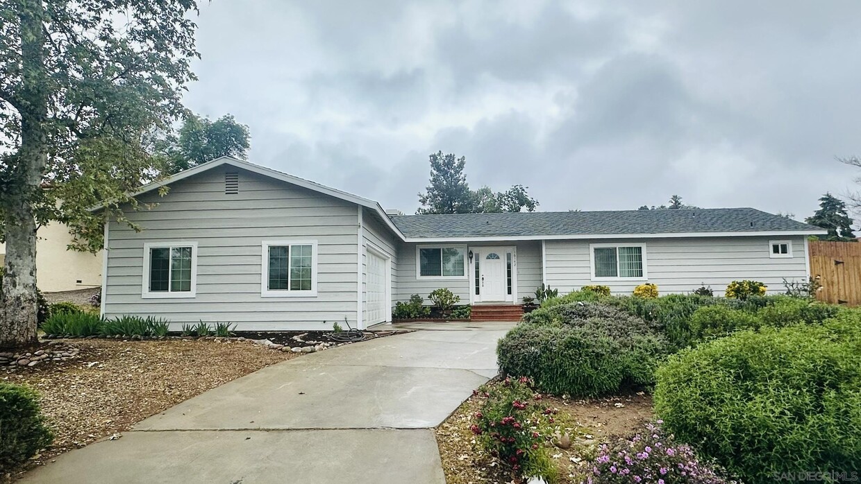 Primary Photo - 16142 Dartolo Rd