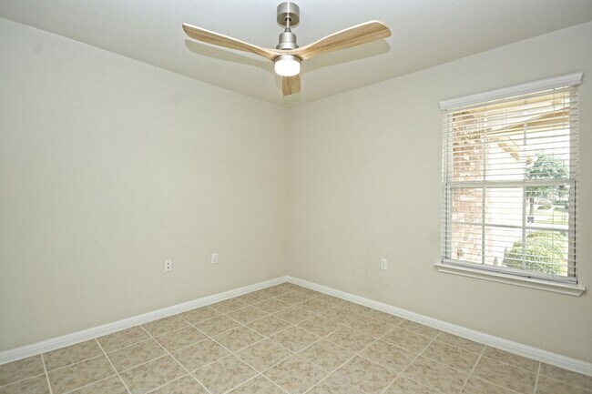 Foto del edificio - 213 Paint Creek Ln