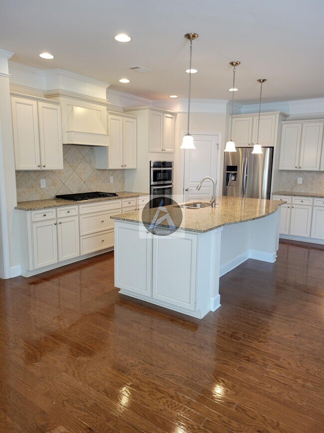 Photo - 1008 Applegate Dr House